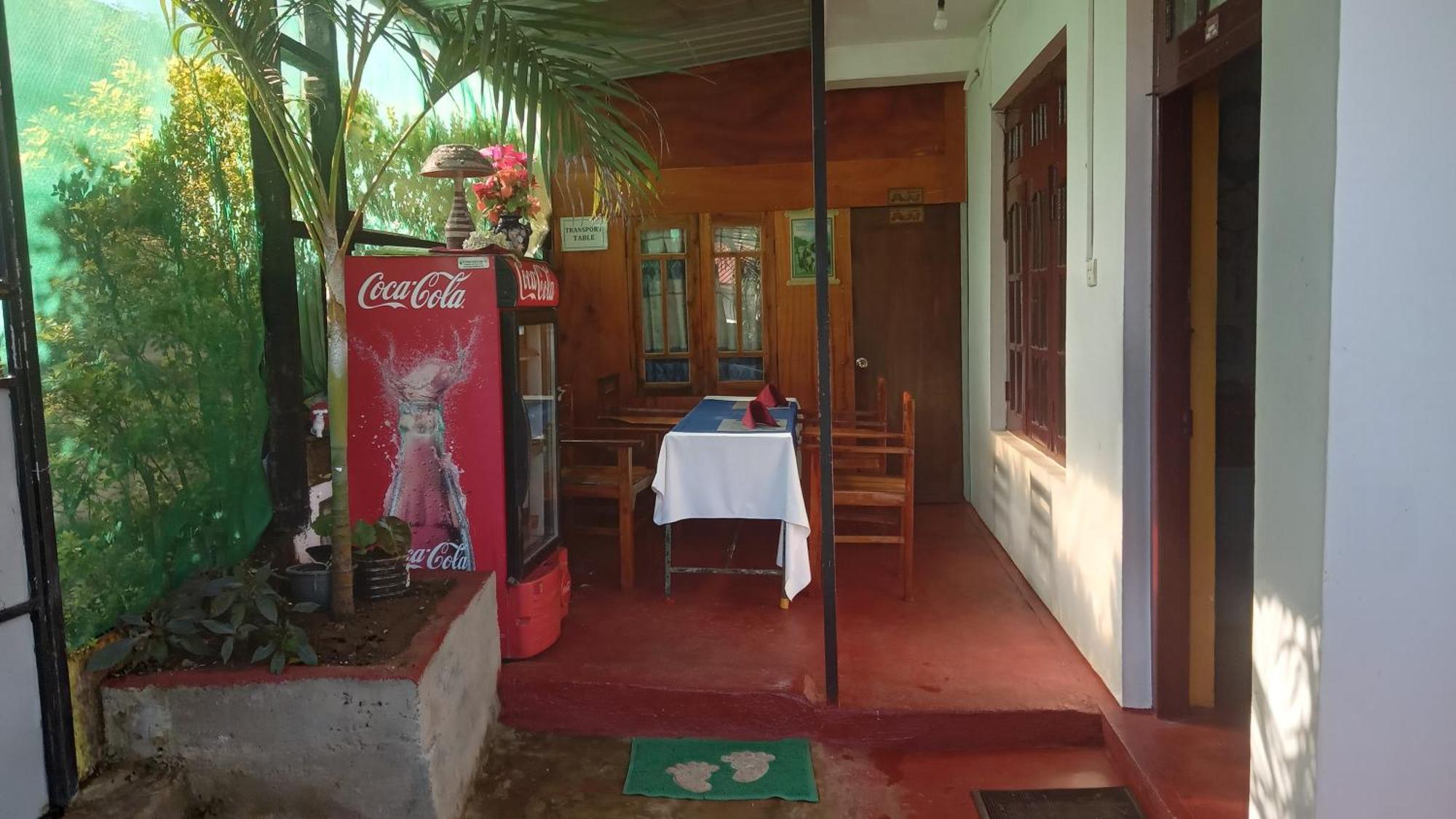 火车景观酒店 努沃勒埃利耶 外观 照片